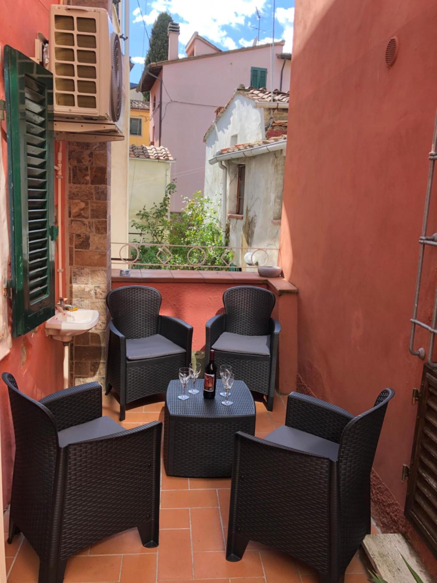 Apartament Il Vicolo Buti Zewnętrze zdjęcie